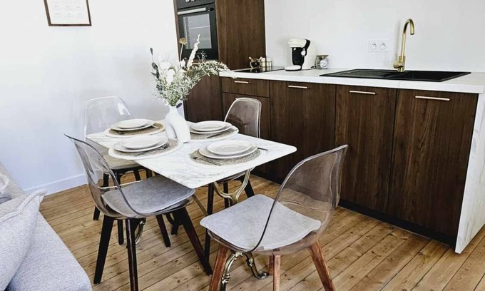 Troarn Apartamento | Apartamento-L'hirondelle-Confortable-Baño con bañera-Terraza