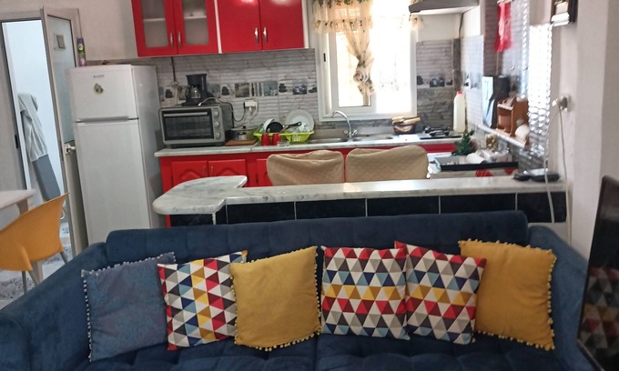 El Mourouj Apartamento | Bel Appartement Avec Terrasse vue Grandiose Proche du c/ Ville Tunis des Transp