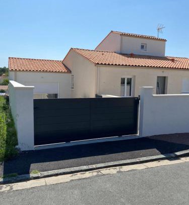 Royan Apartamento | Bel appartement chez particulier calme et piscine