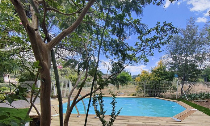 Aubenas Casa | Bel Appartement Climatisé Avec Jardin et Piscine