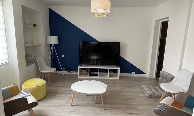 Faubourg Apartamento | Bel Appartement Cosy Proche de la Maison Carrée, Idéal Pour une Famille