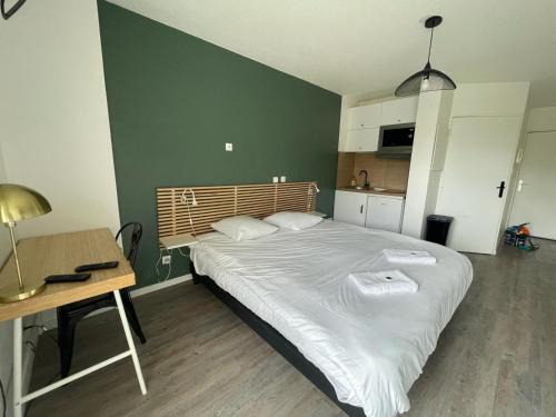 Cenon Apartamento | Bel appartement design tout confort (Parking Gratuit) à 10 minutes de Bordeaux
