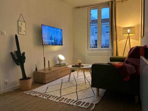 Centre Ville Apartamento | Bel Appartement Duck, Centre, Sèvres