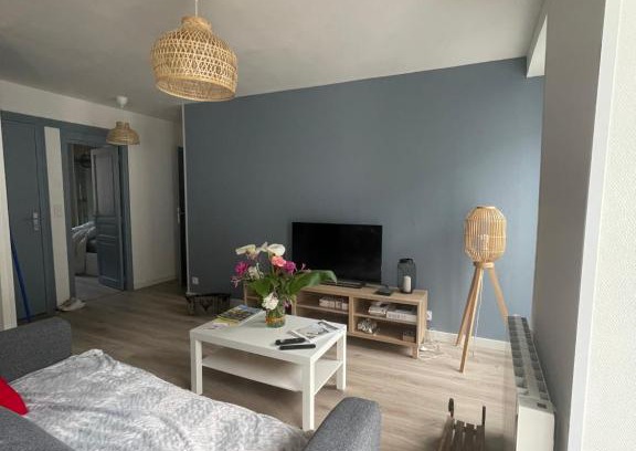 Bagneres-de-Luchon Apartamento | Bel appartement T3 au 1er étage avec cour intérieure au RDC - Villa Marie