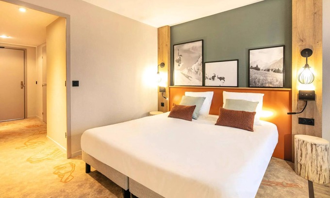 Mont-de-Lans Apartamento | Belambra Clubs Les 2 Alpes Les Crestes - All inclusive - Premium Room 2 Adults and 1 Child Night Corner