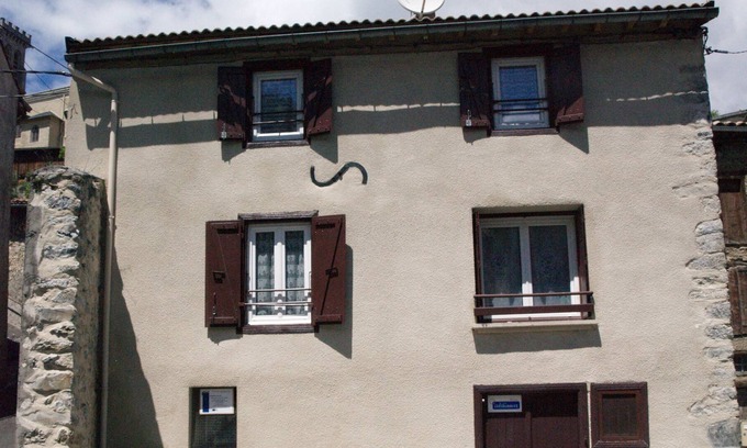 Belcaire Casa | BELCAIRE 7 personas Jardín de la cabaña APARCAMIENTO. ESQUÍ Y lago cerca