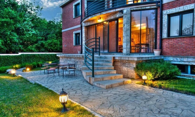Zvezdara Casa | Belgrade Hills Villa and Suites