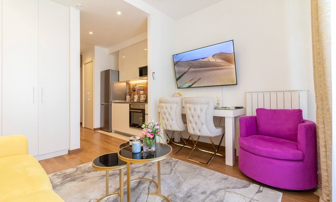 Sarajevska Apartamento | Belgrade Waterfront Studio Apartment-Supertwins
