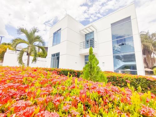 Melgar Casa | Bellísima casa quinta capacidad 20 personas