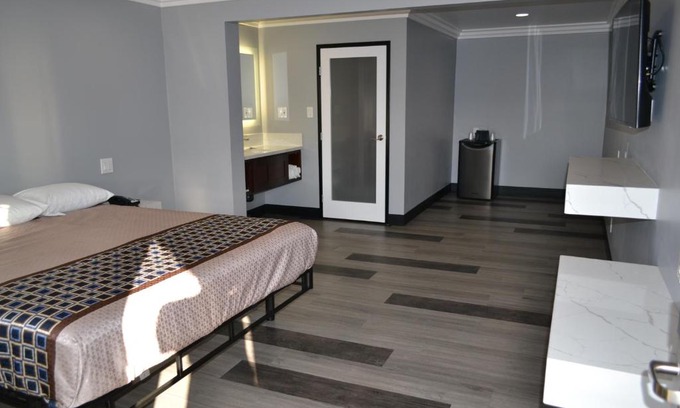 Bell Gardens Hotel | Bell Gardens Inn Los Angeles - Bell Gardens