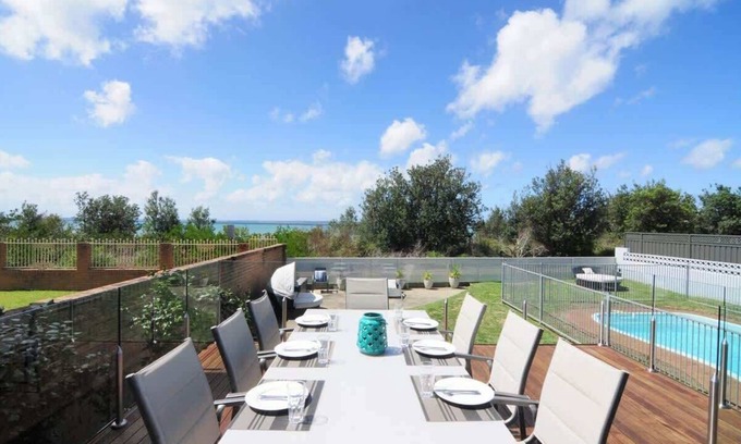 Vincentia Casa | Bella Blu :: Casa de 3 habitaciones con piscina, en Collingwood Beach