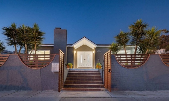 Grant Hill Villa | Bella Casa 1/ Pool, Spa/ Min to Downtown/Beaches