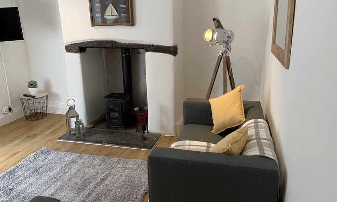 Delabole Casa | Bella Cottage - Cornwall - Sleeps 4