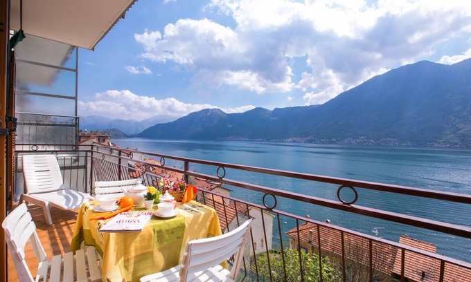 Colonno Apartamento | Bella Lake View, Colonno, Italia
