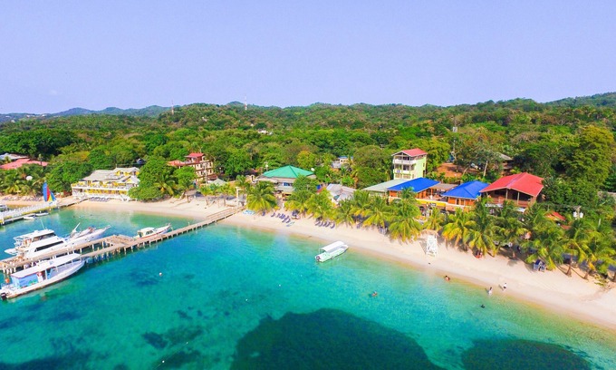 Antoneys Cay Casa | Bella Luna Beach House #227473