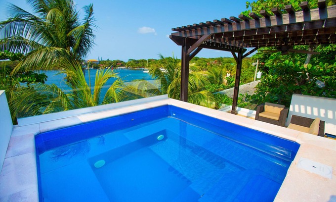Antoneys Cay Condominio | Bella Luna Beach House #227487