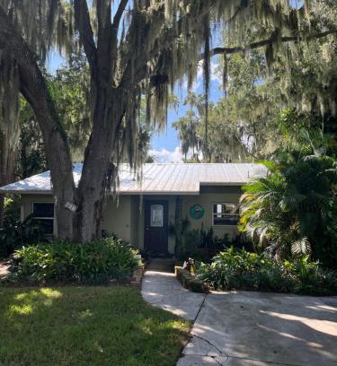 Lake Placid Casa | Bellas Bungalows