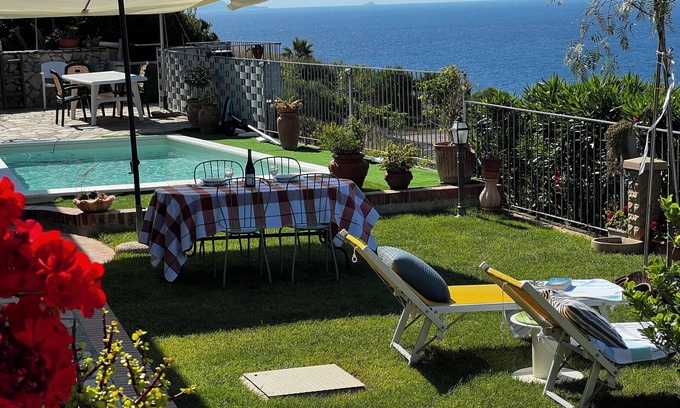 Piombino Casa | BELLAVISTA Encantadora vista sobre la isla de Elba.