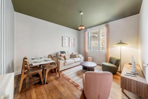 Bourg-l'Eveque Apartamento | Belle époque - Proche mail - Parking - 4 pers