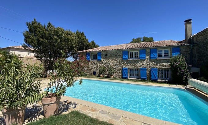 Charmes-sur-Rhone Apartamento | Belle Demeure au Coeur des Ménafauries