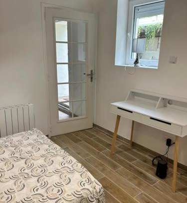 Quartier Centre Ville Apartamento | Belle F2 centre ville Massy avec jardin