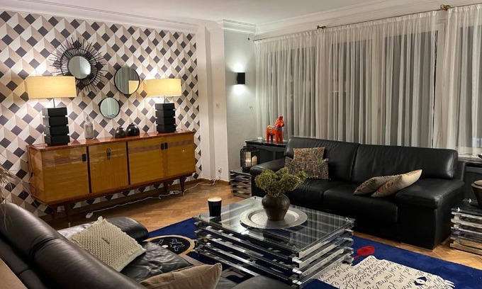 Liege Cama Y Desayuno | Belle maison bourgeoise partagée de 4 logements