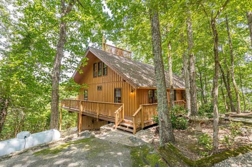 Helen Casa | Belle of the Mountain, Panoramic Year Round Mountain View, Crow's Nest, Games in Sautee Nacoochee, Georgia