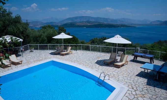 Petaleia Villa | Bellina Villa