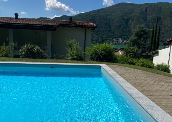Morcote Apartamento | Bellissimo appartamento con giardino sul lago di Lugano