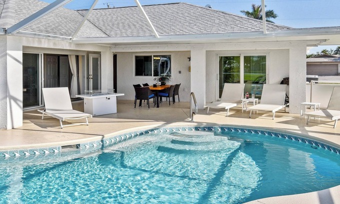 Fort Myers Villa | Belloccia with pool / spa best boating location