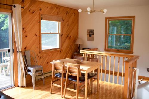 Roxbury Casa | Bellwood Cottage 8-14min to all Roxbury Wed Venues