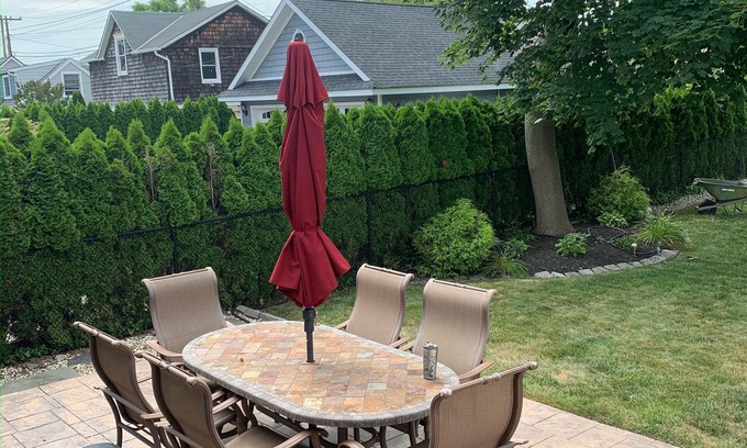 Wall Casa | Belmar House 2 blocks from beach