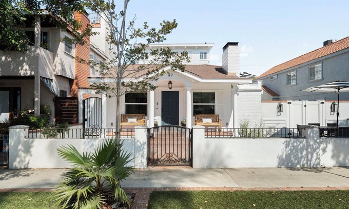 Belmont Shore Casa | Belmont Beach Escape: Private Pool and Hot Tub + Steps to the Sand