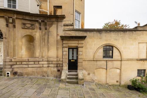 Upper Town Casa | Belmont House