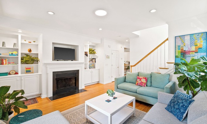 Fifeville Casa | Belmont Oasis I Downtown Cville | 3 bed, 2.5 bath | Sleeps 6 A, 2 C