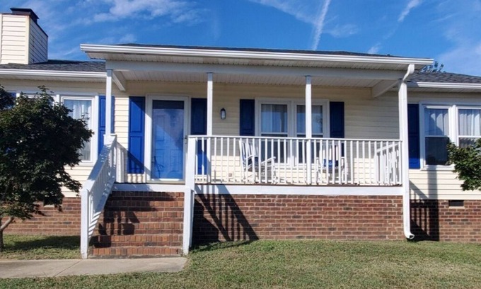 Northeast Raleigh Casa | Beltline Oasis - Newly Updated 3 Bedroom Home