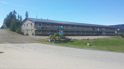 Homer Hotel | Beluga Lake Lodge