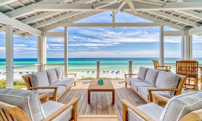 Seaside Casa | Beluga