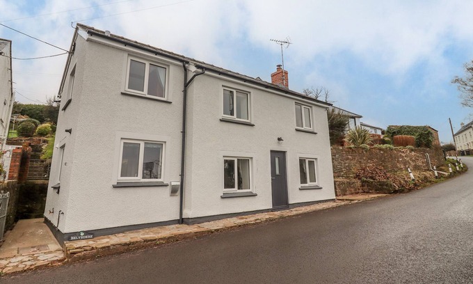 Littledean Cabaña | BELVEDERE, pet friendly, character holiday cottage in Littledean