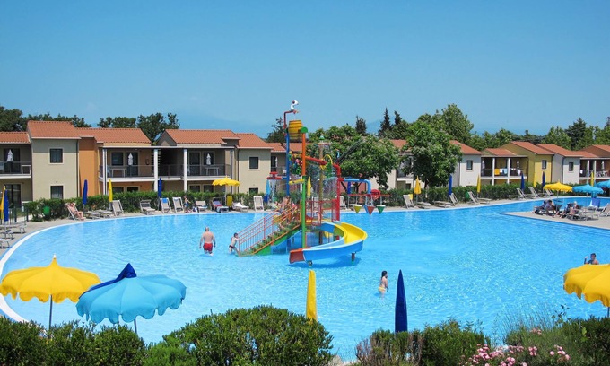 Cavalcaselle Apartamento | Belvedere Village by Interhome