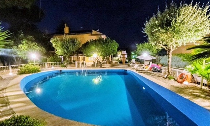 Lake Bracciano Casa | Elegante villa con piscina a pocos pasos del lago