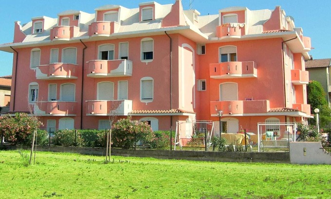 Porto Garibaldi Apartamento | Cómodo apartamento cerca del mar en Lido degli Estensi