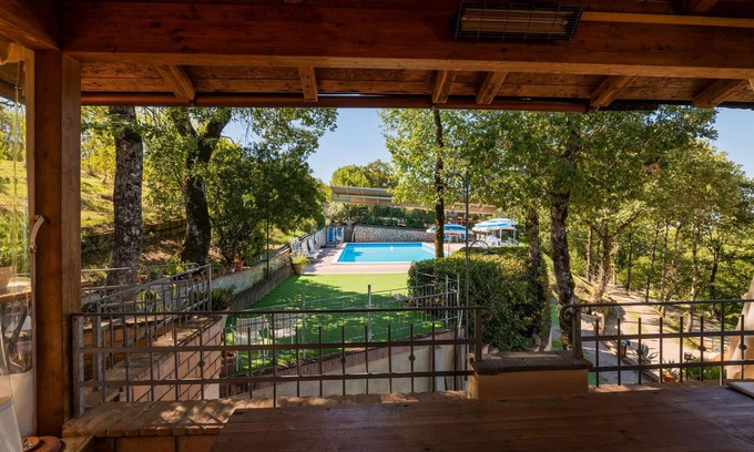 San Feliciano Cabaña | Casa de campo romántica en San Feliciano con jardín