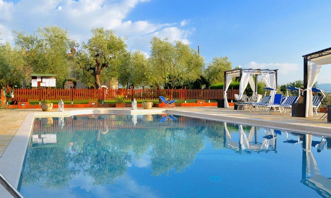 Pian di Sco Apartamento | Encantadora casa de campo en Pian di Scò–Campiglia en una excelente posición
