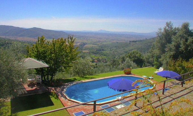 Cortona Cabaña | Increíble casa de campo en Cortona con vistas y piscina