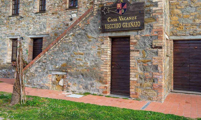 Collesanto Cabaña | Casa Rústica en Magione con Piscina