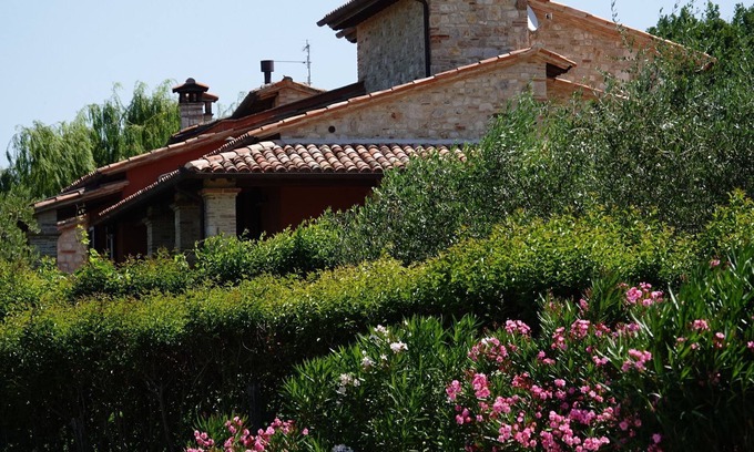 Todi Villa | Lujosa Villa en Vasciano con Piscina Privada