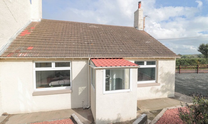 Akeld Cabaña | BENDOR COTTAGE, pet friendly, country holiday cottage in Wooler