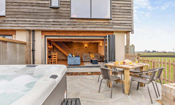 Wisbech Casa | Benedict Barn