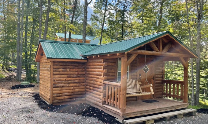 Benezette Cabina | Benezette, 1b ,1b cabin. Minutes from the Elk center.